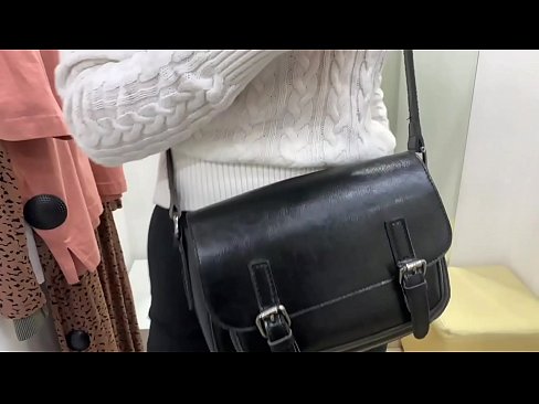 ❤️ Masturbation publique de la jeune salope FeralBerry avec un gode dans la cabine d'essayage Vidéo de sexe at fr.pornohdmega.ru